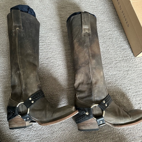 Freebird Timber, size 6. - Picture 5 of 8